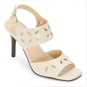 Liz Claiborne Size 11 Women’s Mery Cream Color Heeled Sandals. New With Tags.